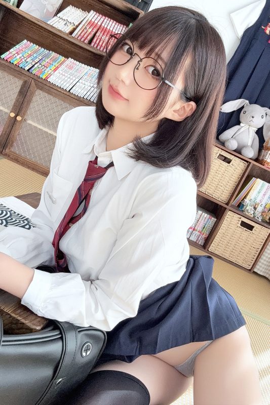 Coser@NAGISA魔物喵 – 2025年01月打包合集 Part6 (50P)-六月图吧