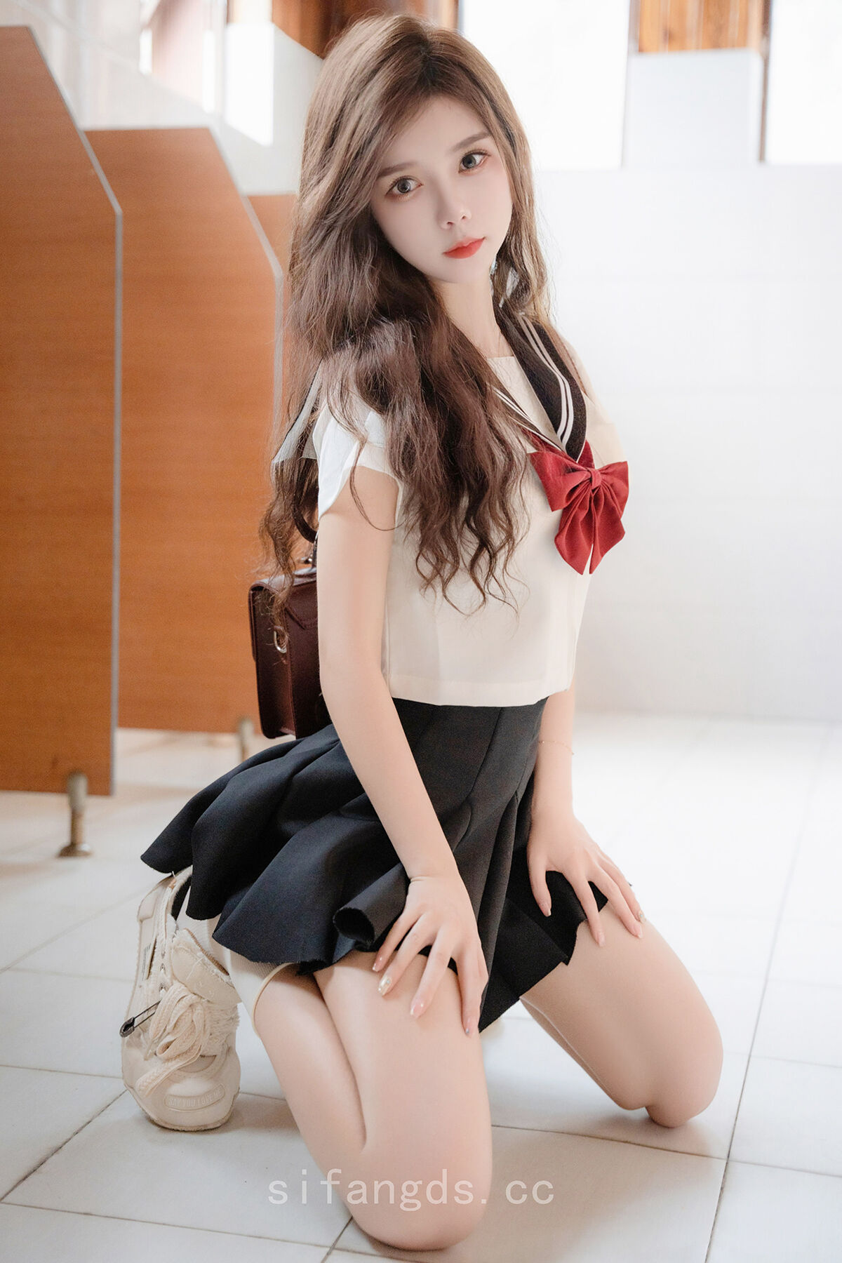 XR Uncensored Pai Huang Gua 拍黄瓜 – R18 秀人网模特 纯真与活力的完美结合 Part01 (51P – 2V)-六月图吧