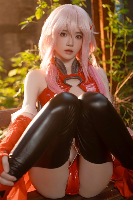 Coser@桜桃喵 – 楪祈 (49P – 3V)-六月图吧