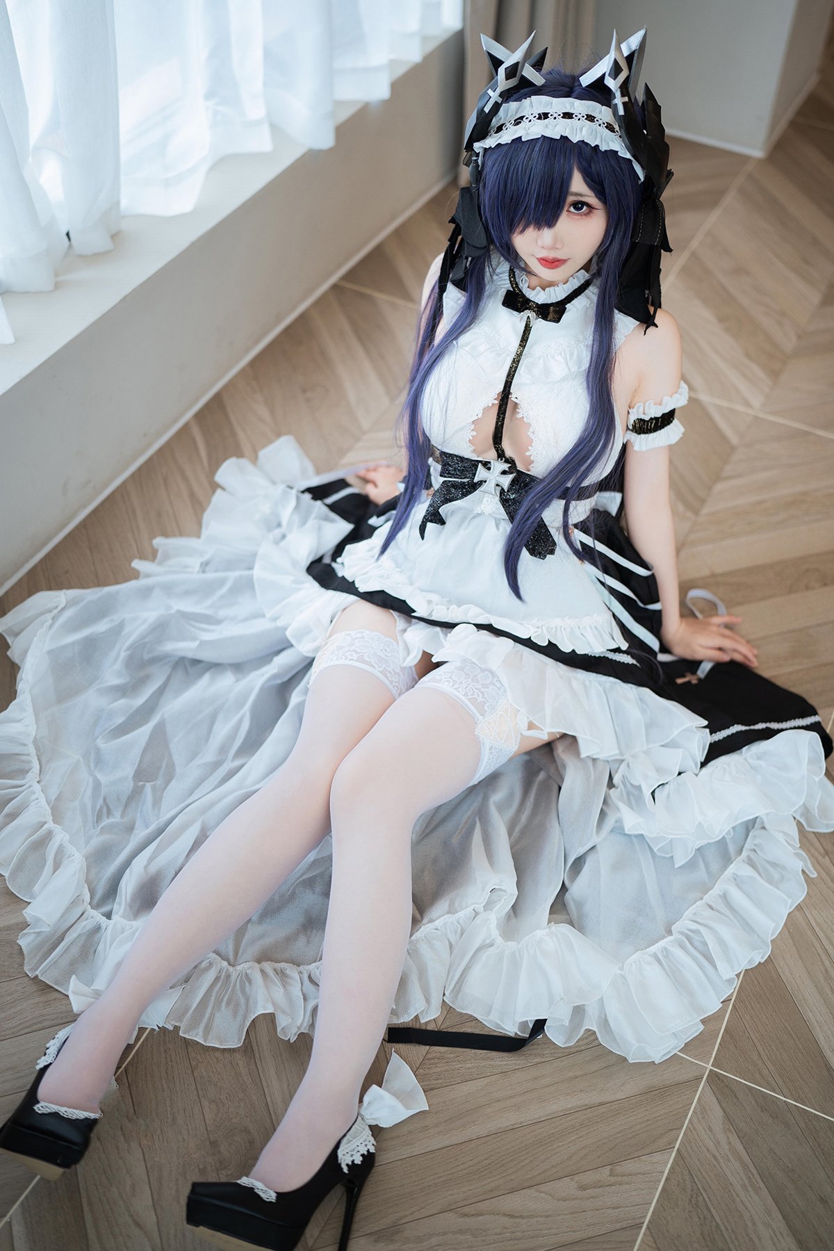 Coser@面饼仙儿 – 碧蓝航线 奥古斯特 女仆 (43P)-六月图吧