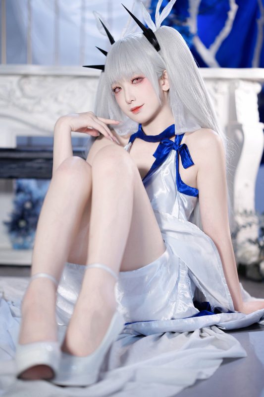 Coser@封疆疆v – 可畏礼服 (33P)-六月图吧