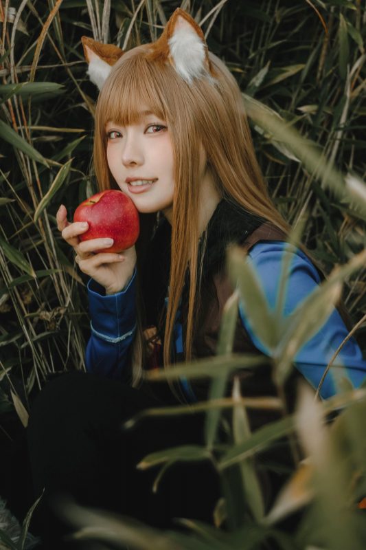 Coser@Ely_eee ElyEE子 – Soft Glow 狼與暖陽 (53P – 1V)-六月图吧